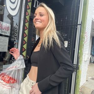 Meet your Posher, Hadley